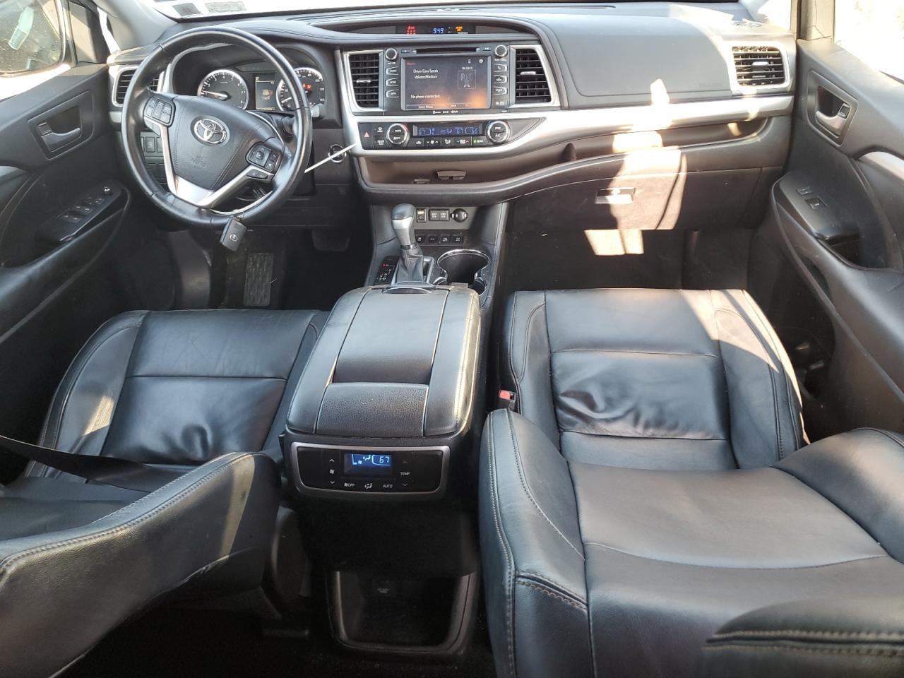 2017 Toyota Highlander - zdjęcie 8