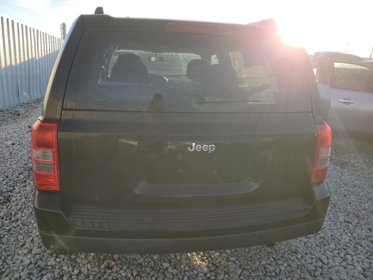 2014 Jeep Patriot Sport - zdjęcie 6