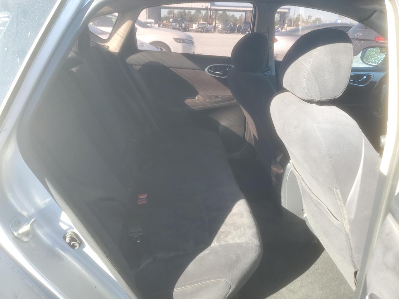 2013 Nissan Sentra - zdjęcie 10