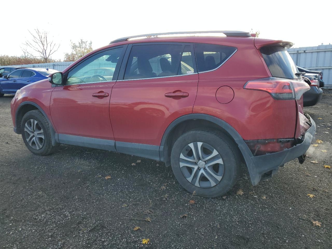 2017 Toyota RAV 4 - zdjęcie 2