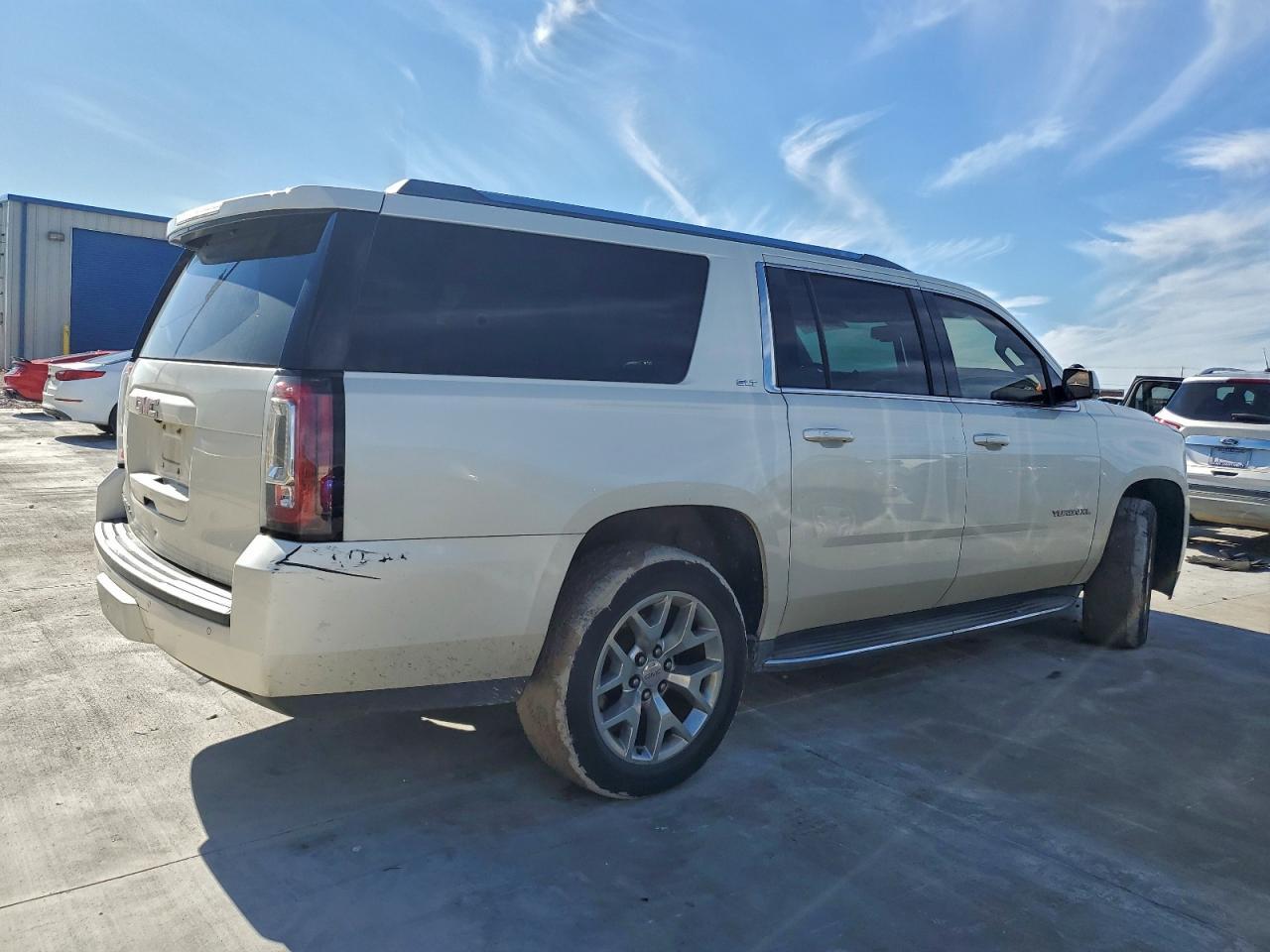 2015 GMC Yukon - zdjęcie 3
