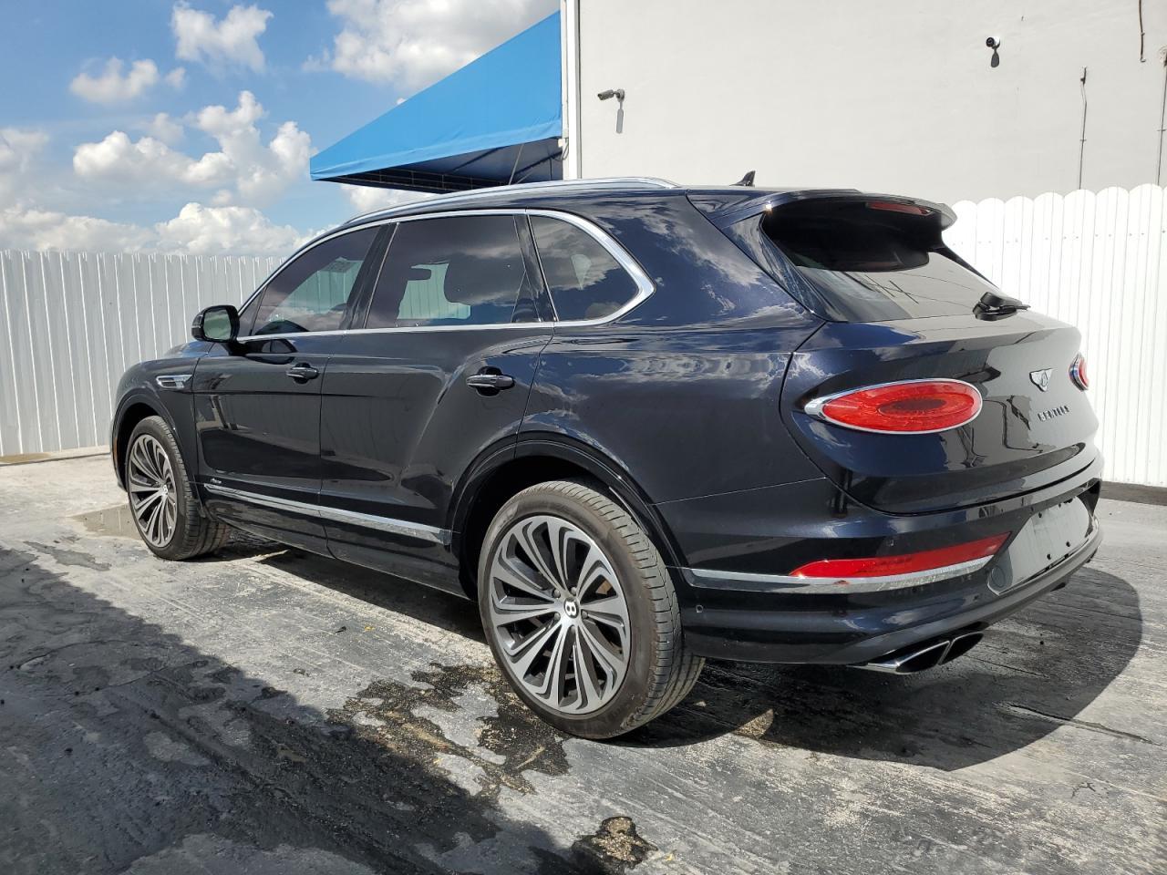 2023 Bentley Bentayga - zdjęcie 2