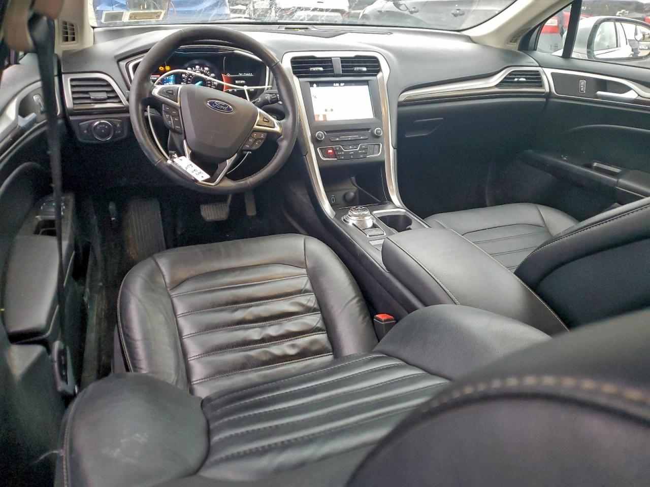 2017 Ford Fusion - zdjęcie 8