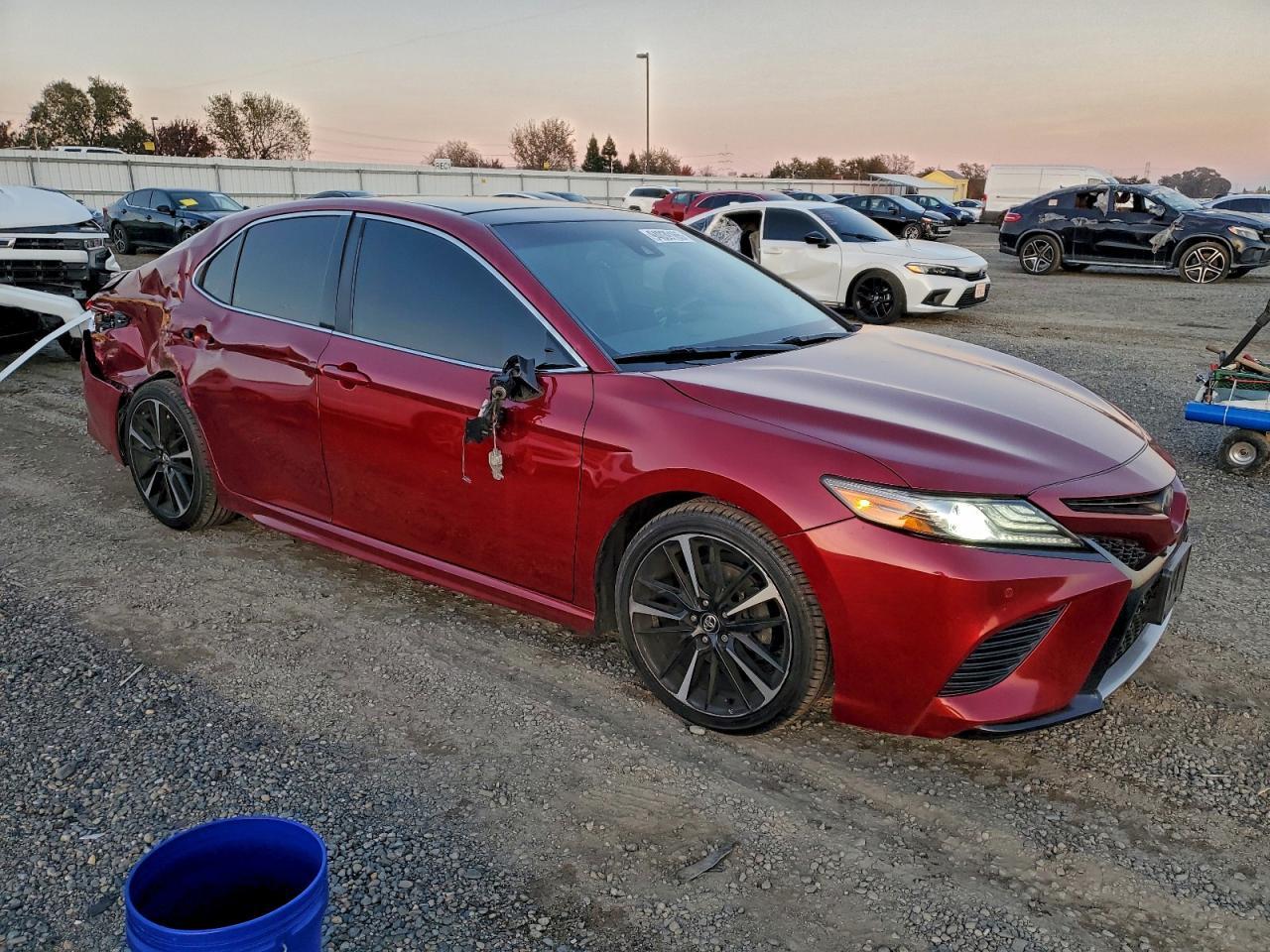 2018 Toyota Camry - zdjęcie 4