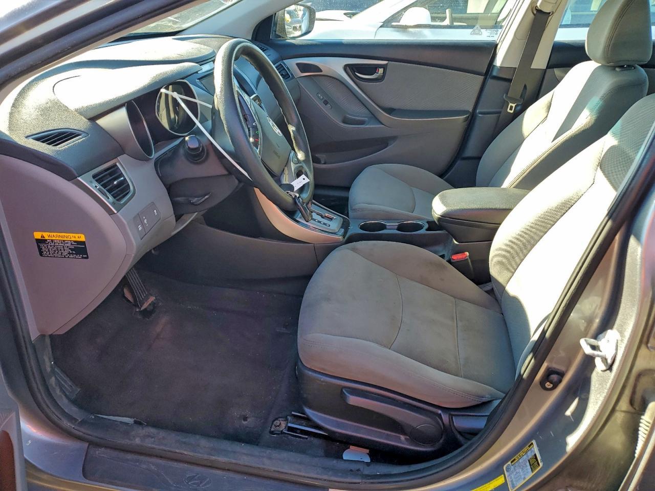 2013 Hyundai Elantra - zdjęcie 7