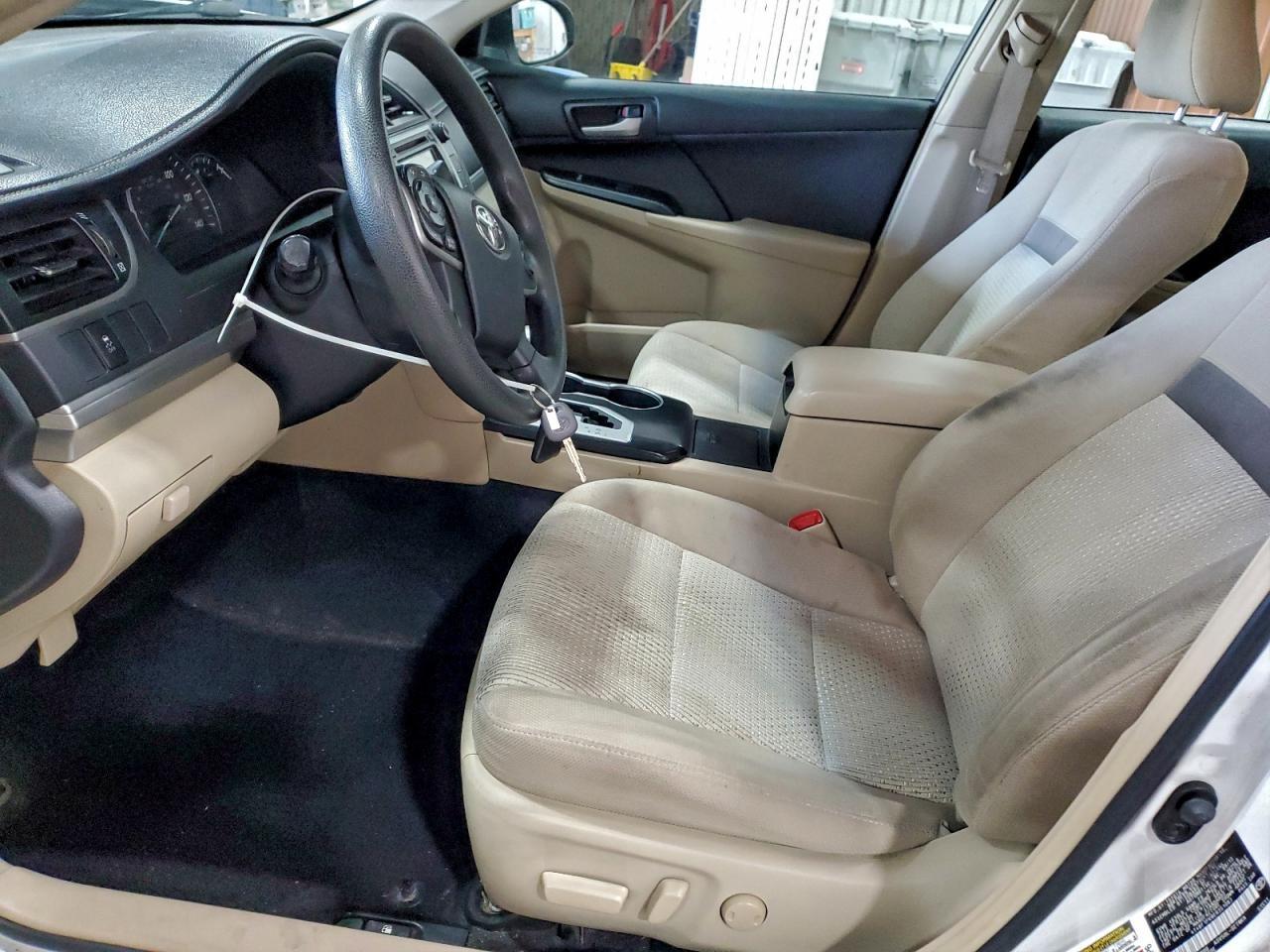 2014 Toyota Camry L - zdjęcie 7