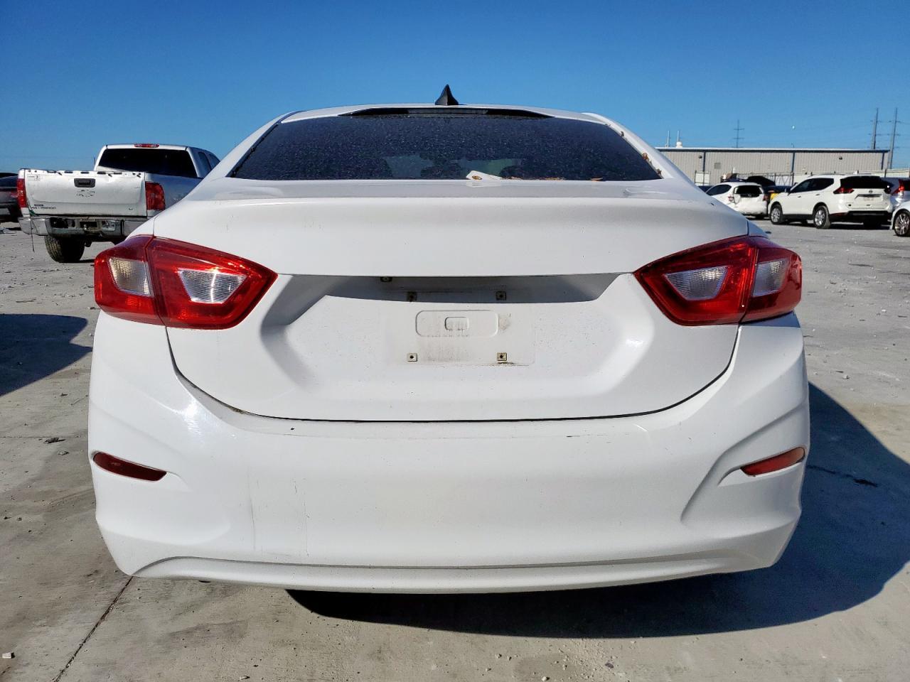 2018 Chevrolet Cruze - zdjęcie 6