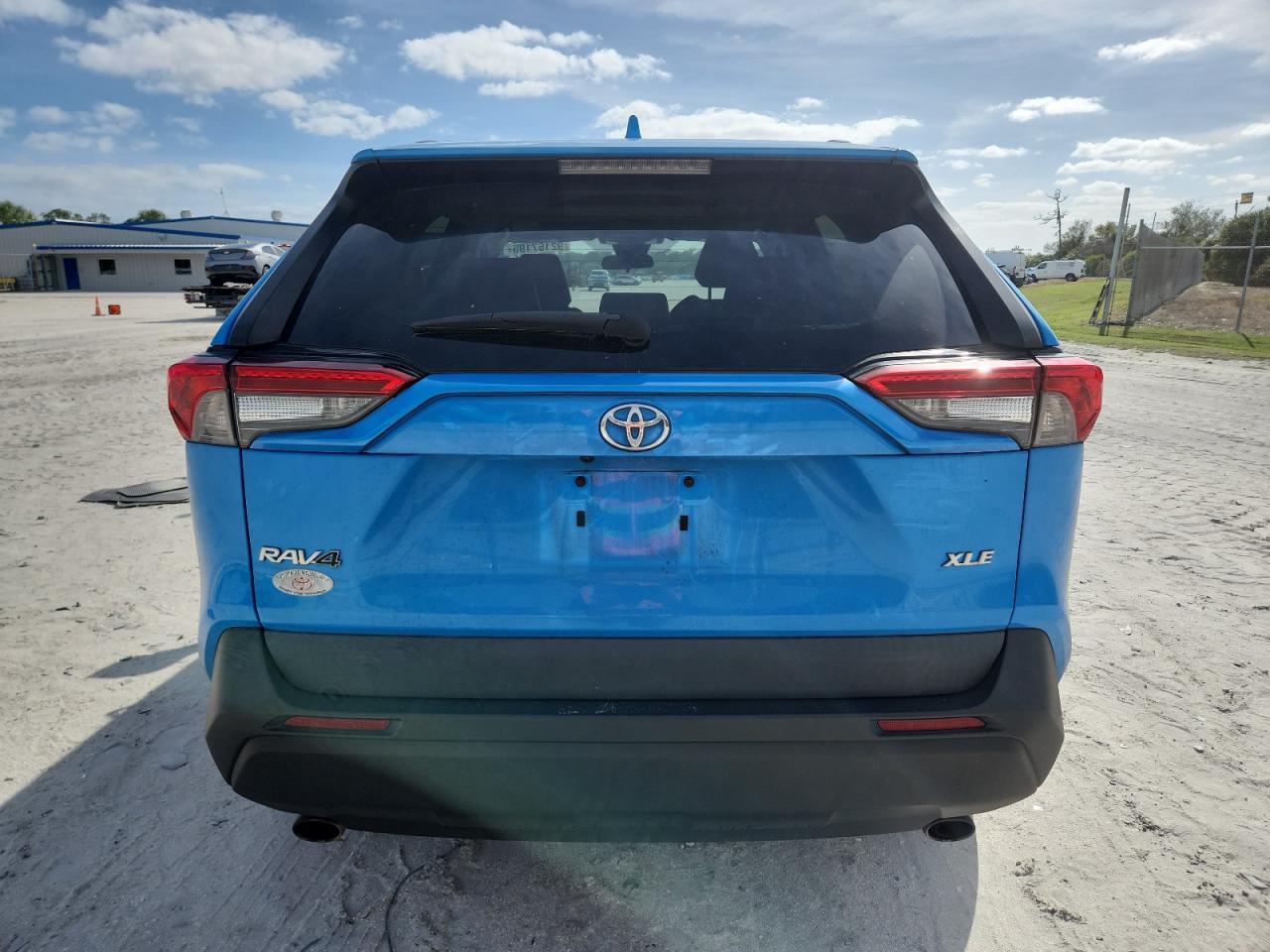 2021 Toyota RAV 4 - zdjęcie 6