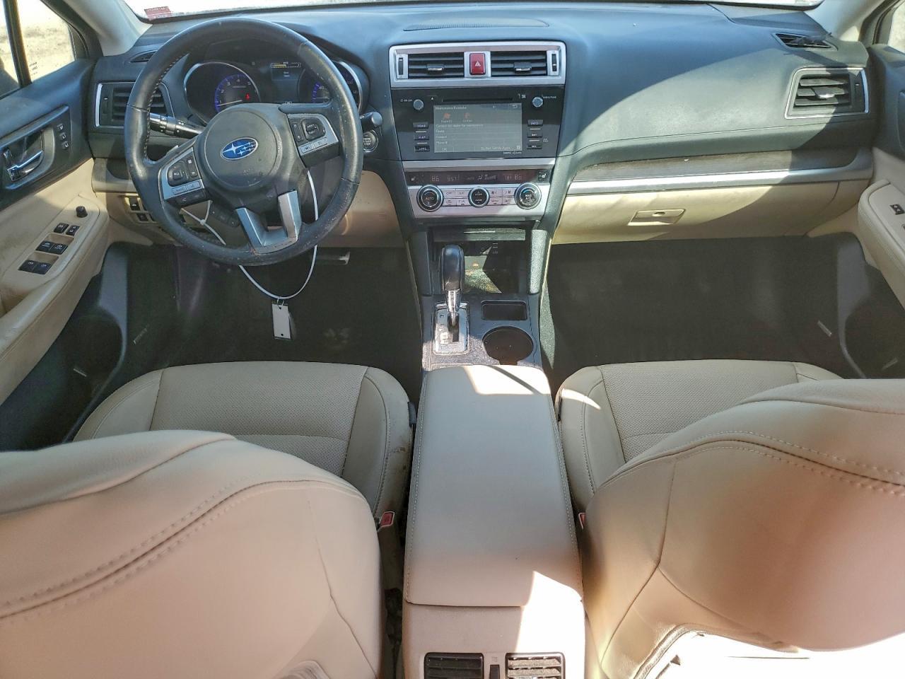 2016 Subaru Legacy - zdjęcie 8