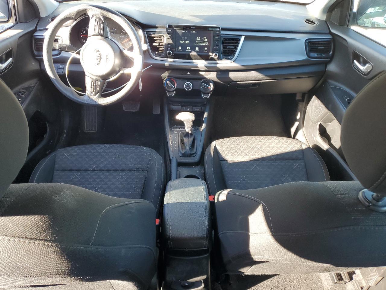 2019 Kia Rio - zdjęcie 8