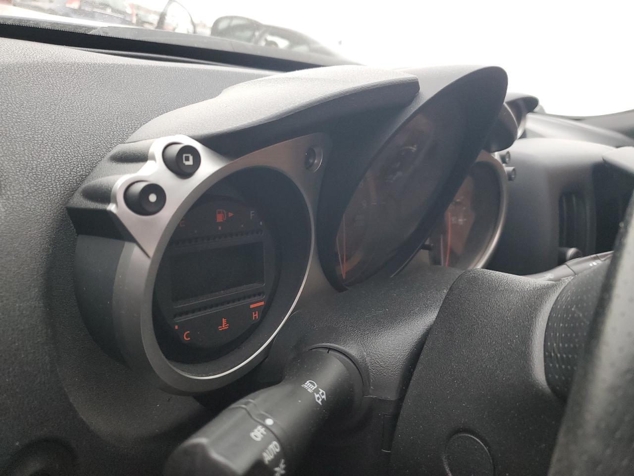 2015 Nissan 370Z Base - zdjęcie 9