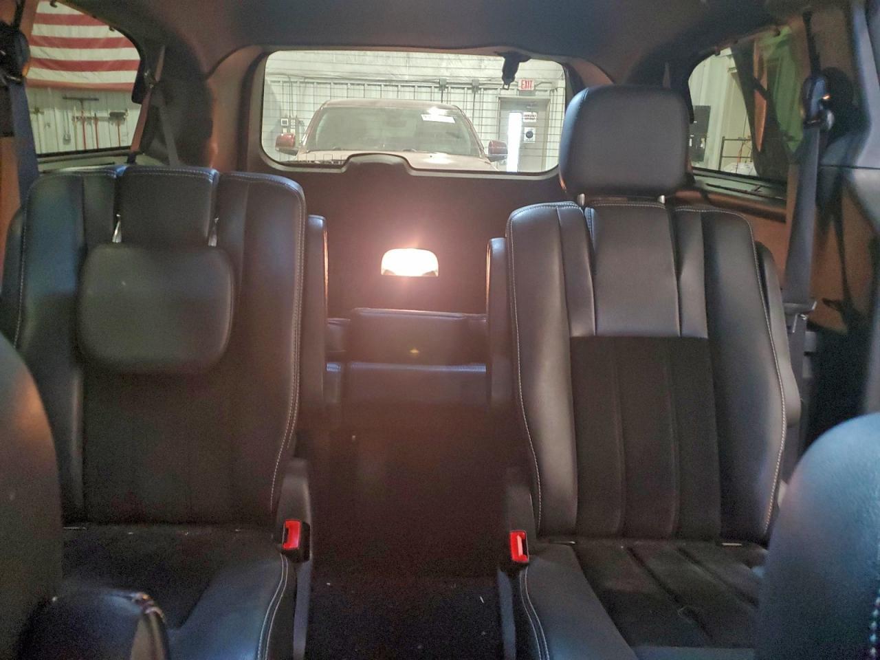 2016 Dodge Caravan - zdjęcie 10