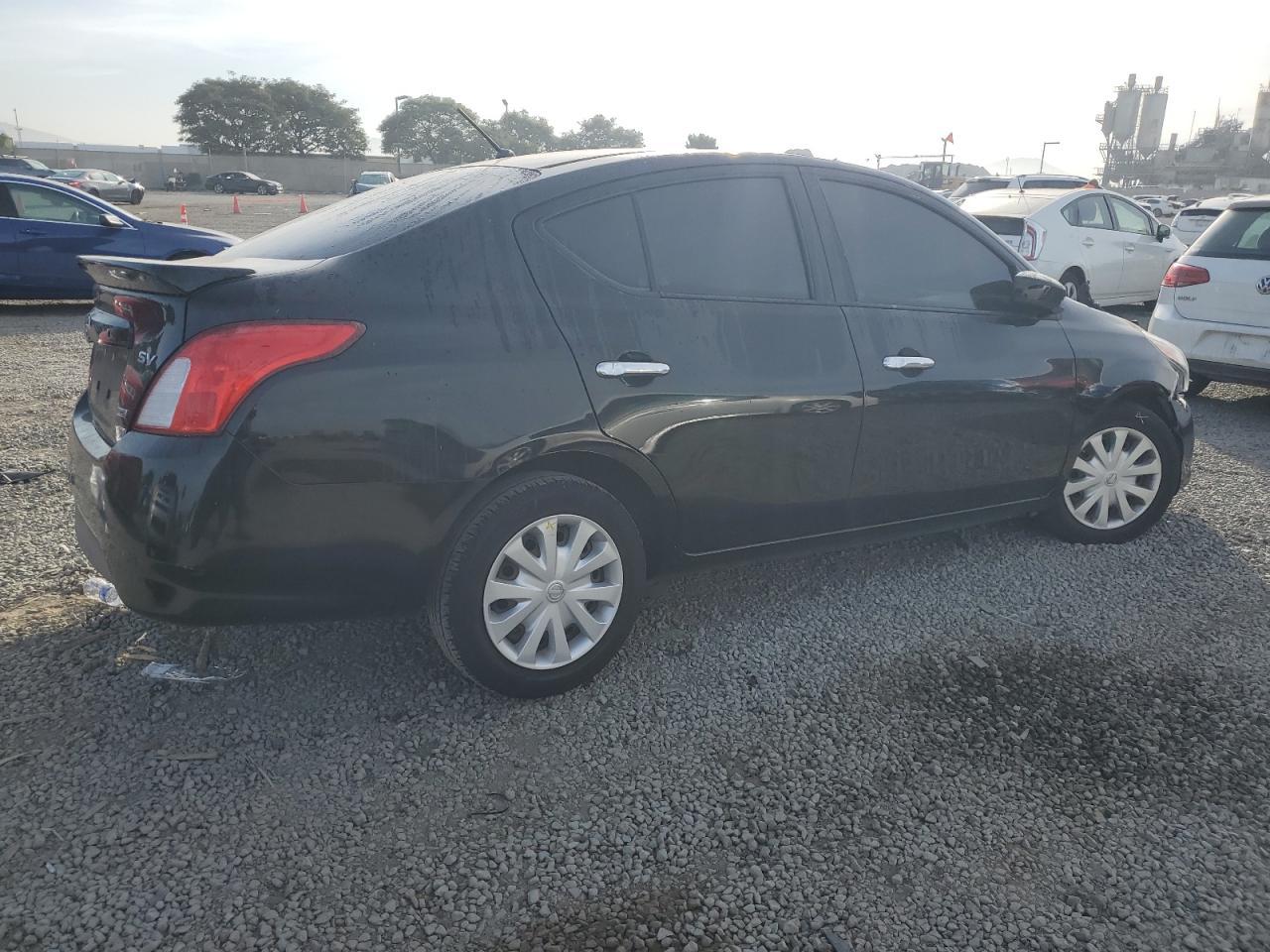 2015 Nissan Versa 1.6 Sv - zdjęcie 3