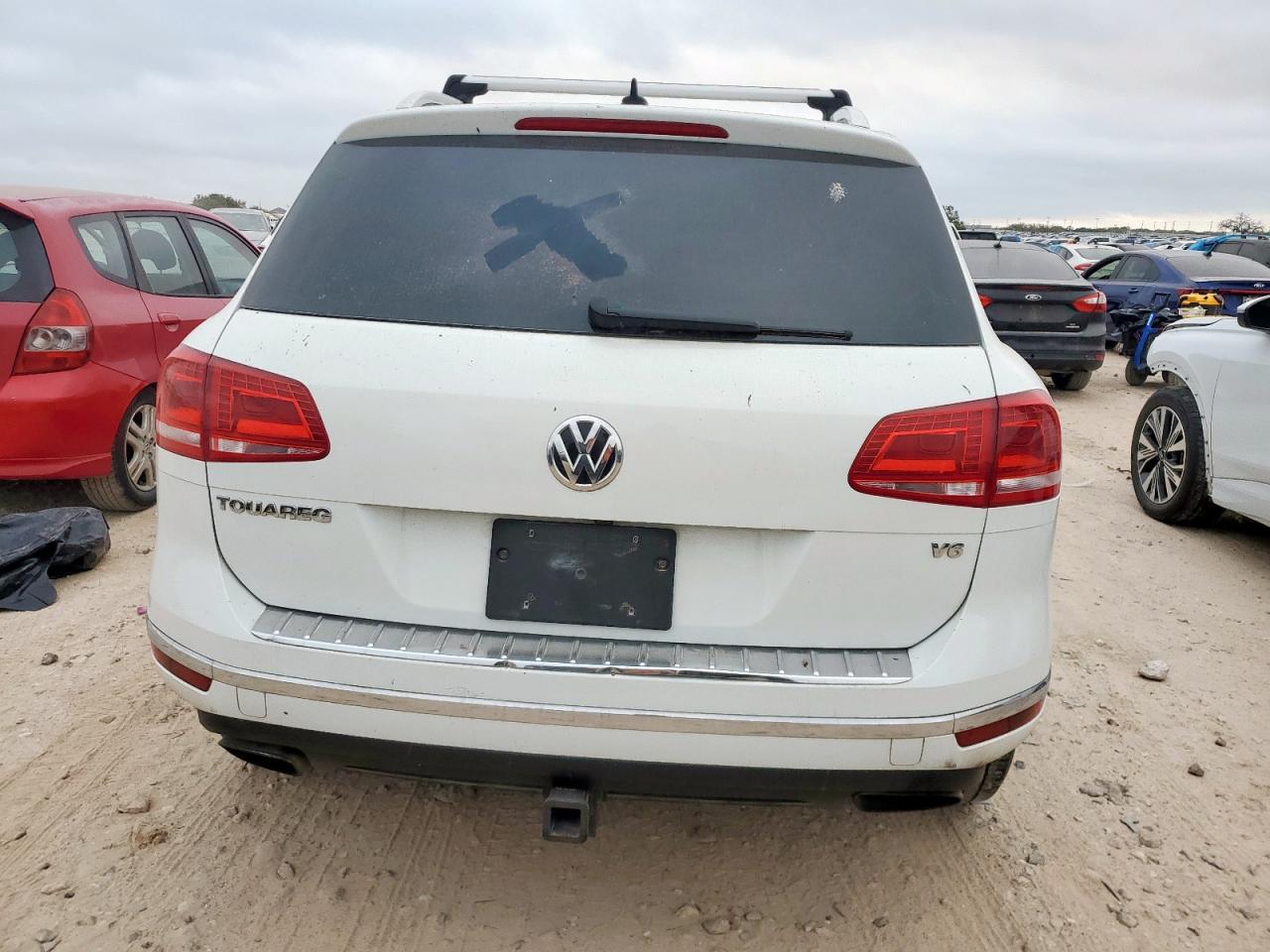 2016 Volkswagen Touareg Sport - zdjęcie 6
