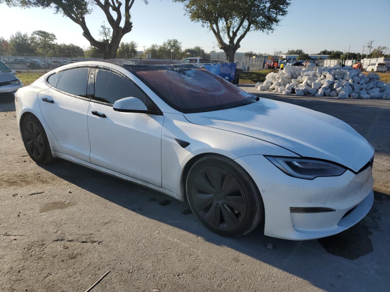 2022 Tesla Model S - zdjęcie 4