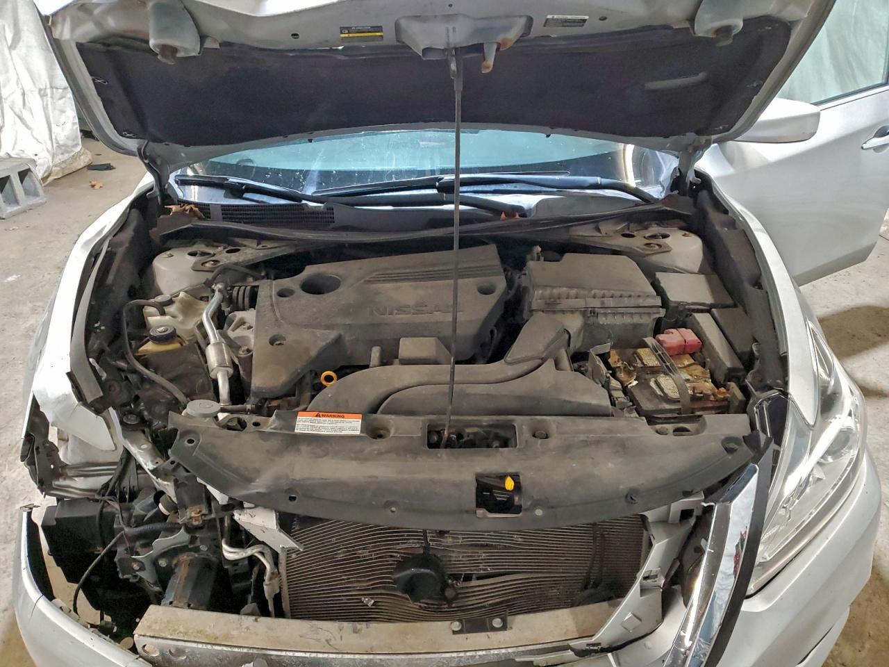 2016 Nissan Altima - zdjęcie 11