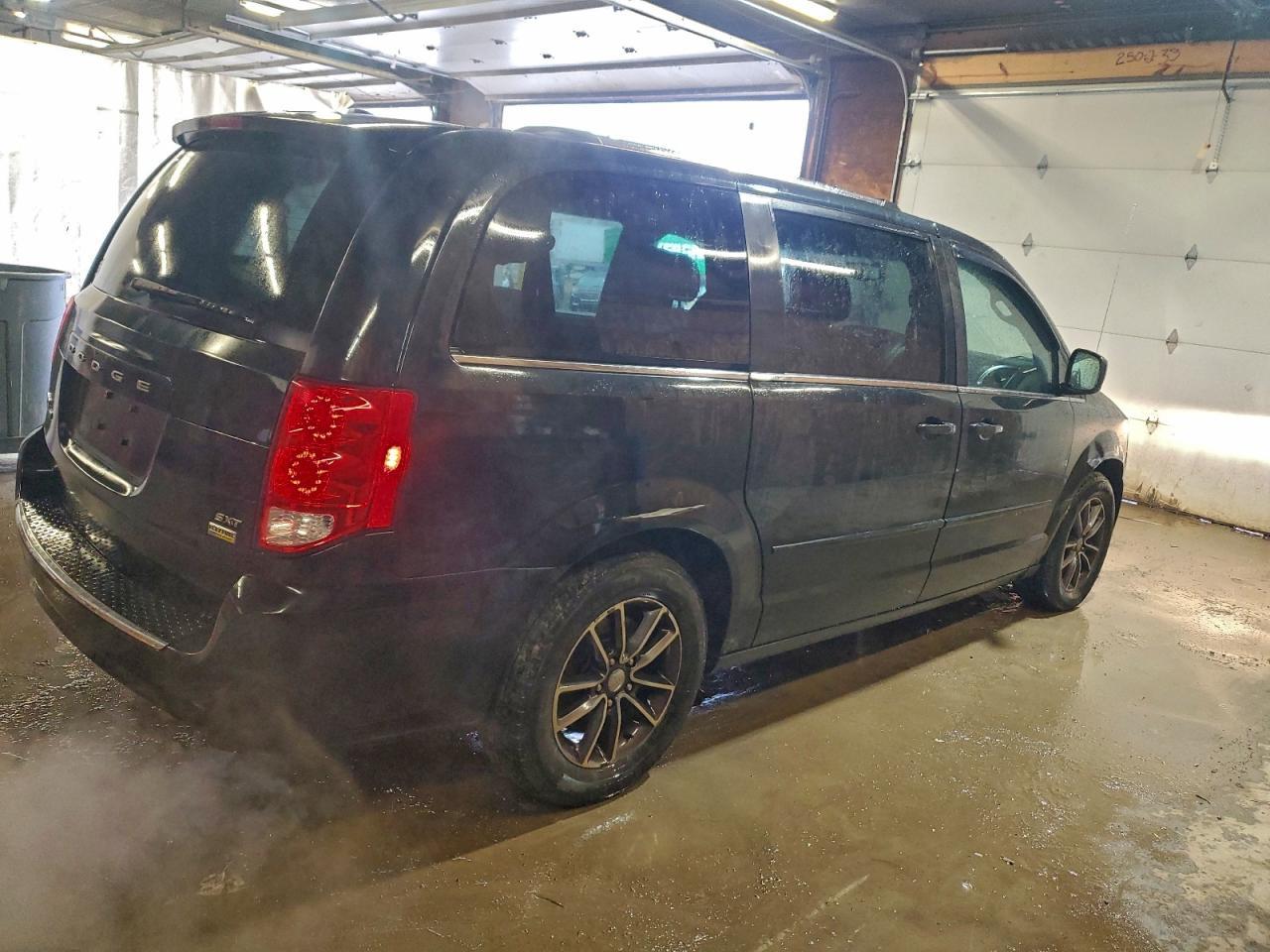 2017 Dodge Caravan - zdjęcie 3