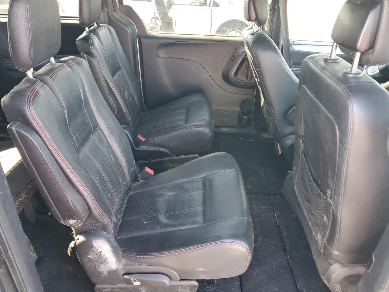 2016 Dodge Grand Caravan R/T - zdjęcie 11
