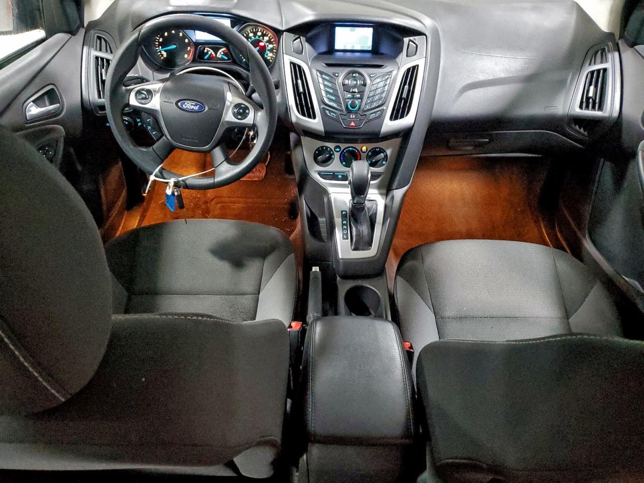 2014 Ford Focus - zdjęcie 8