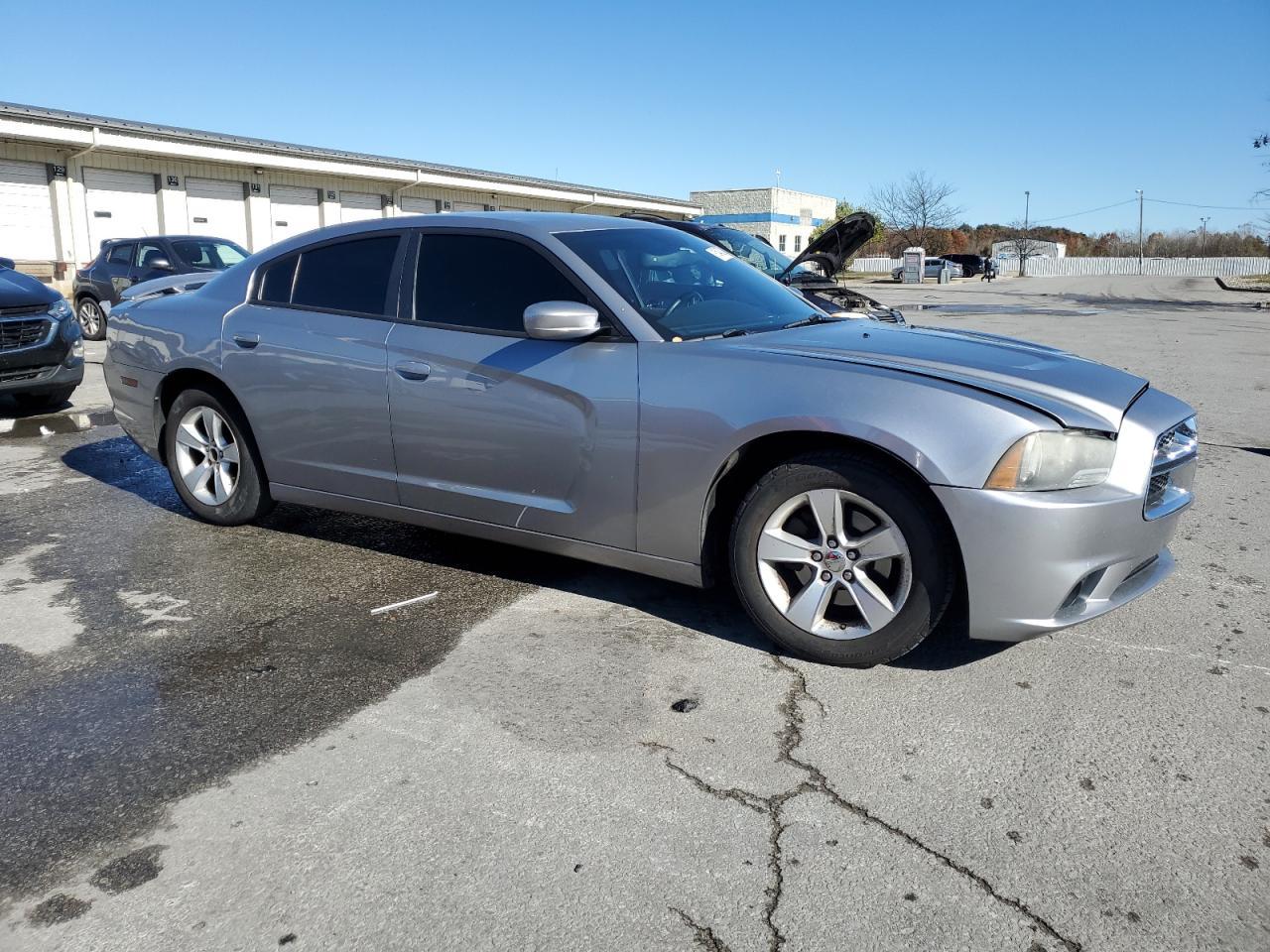 2014 Dodge Charger Sxt - zdjęcie 4