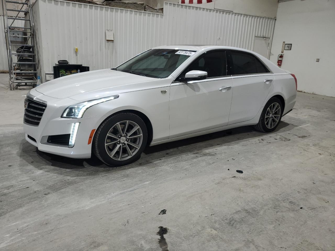 2017 Cadillac CTS - zdjęcie główne