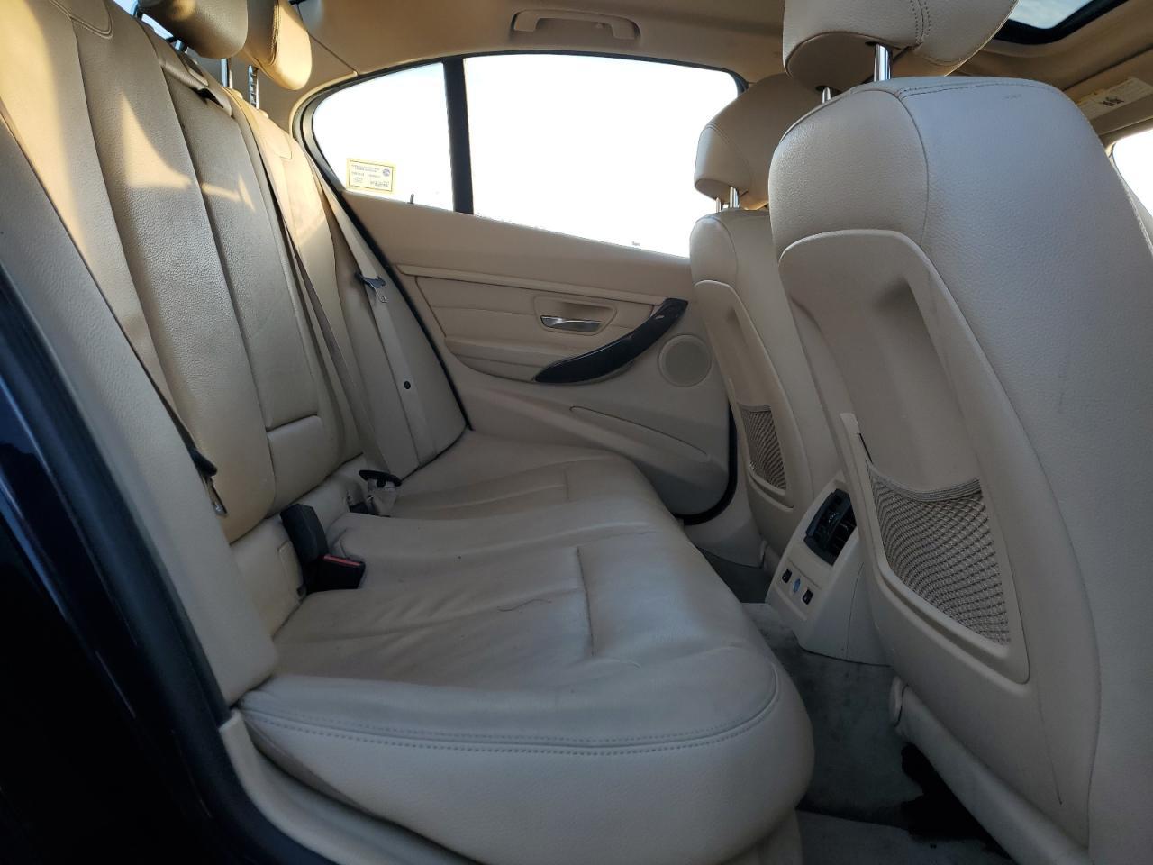 2013 BMW 3 Series - zdjęcie 10