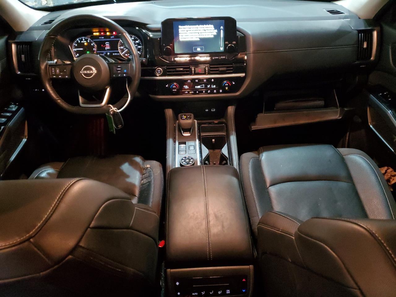 2024 Nissan Pathfinder Sl - zdjęcie 8