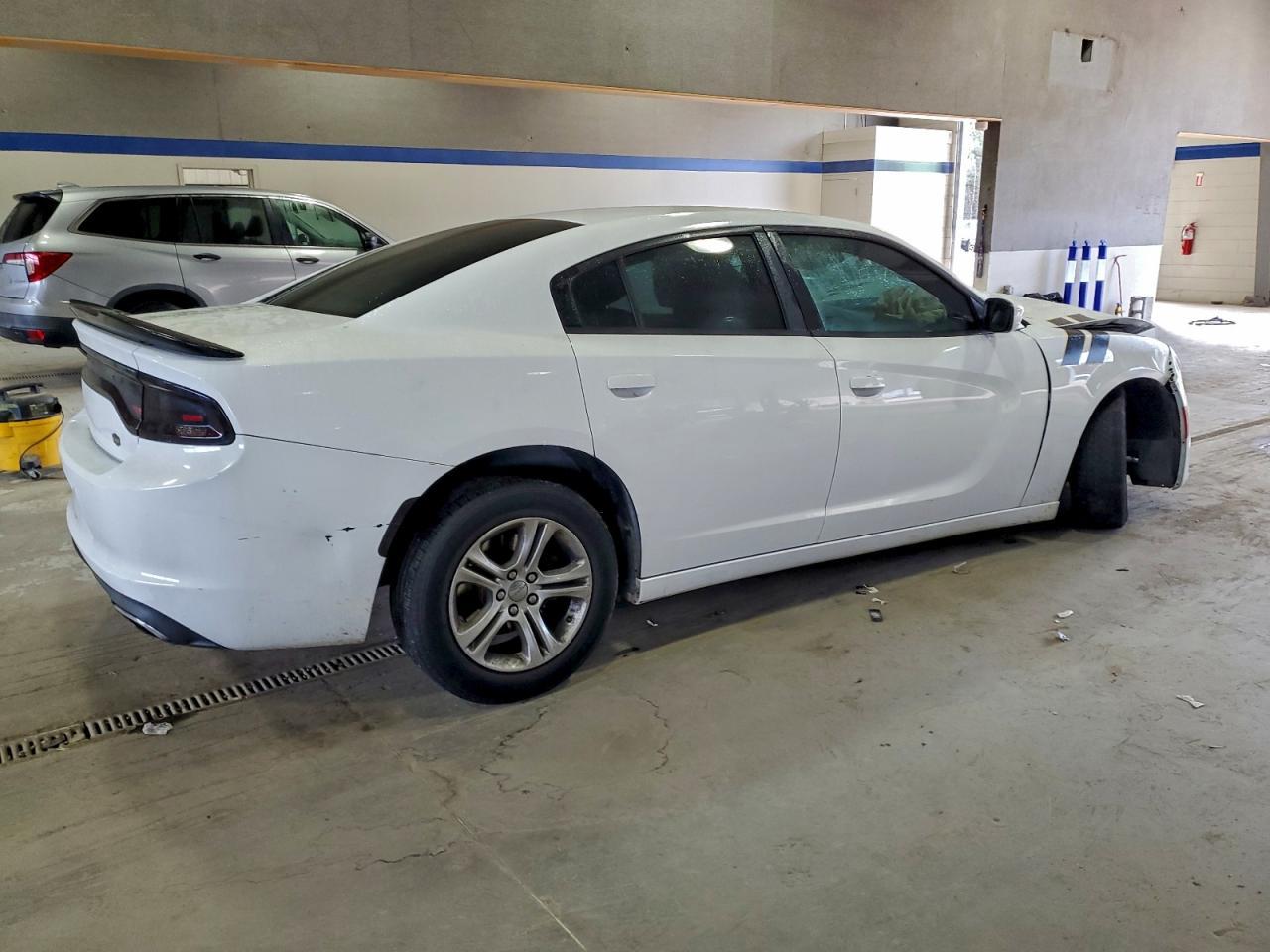2015 Dodge Charger Se - zdjęcie 3