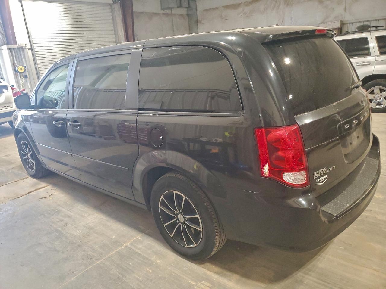 2016 Dodge Caravan - zdjęcie 2