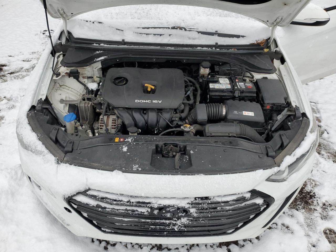 2017 Hyundai Elantra - zdjęcie 11