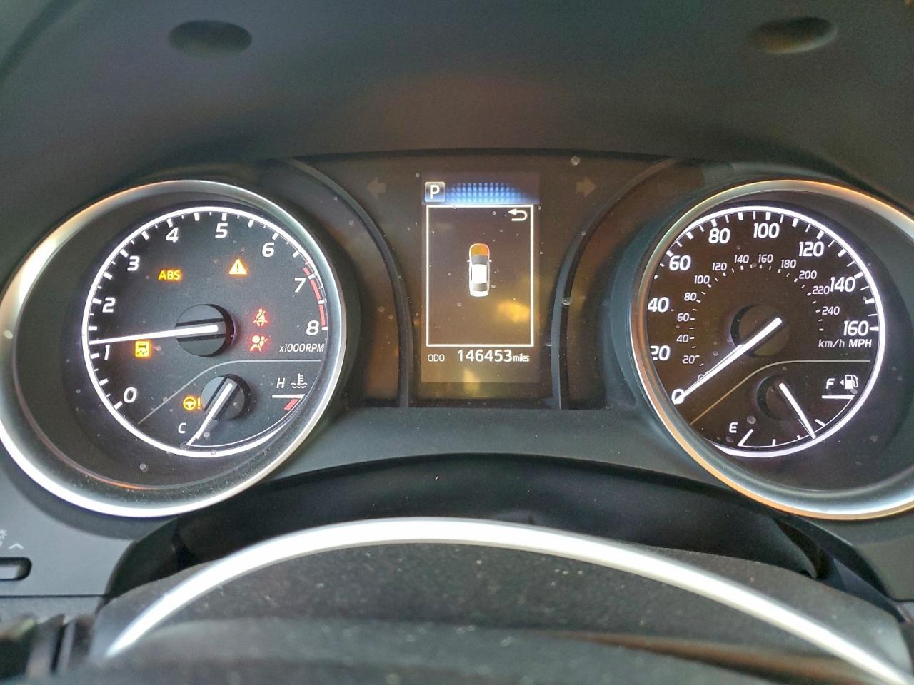 2018 Toyota Camry - zdjęcie 9