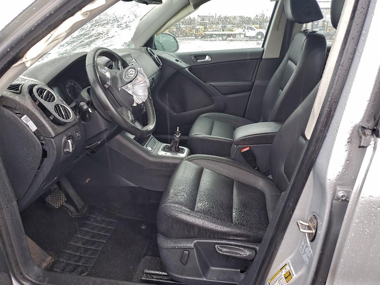 2016 Volkswagen Tiguan S - zdjęcie 7