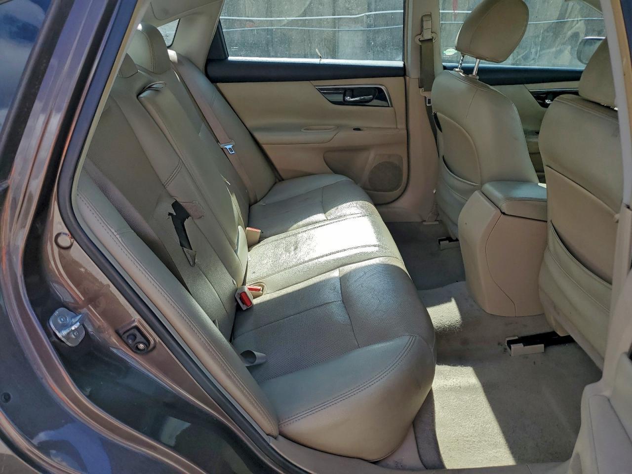 2013 Nissan Altima - zdjęcie 10