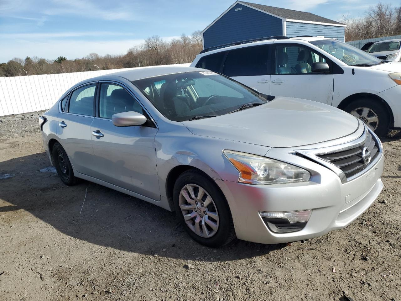 2015 Nissan Altima 2.5 - zdjęcie 4