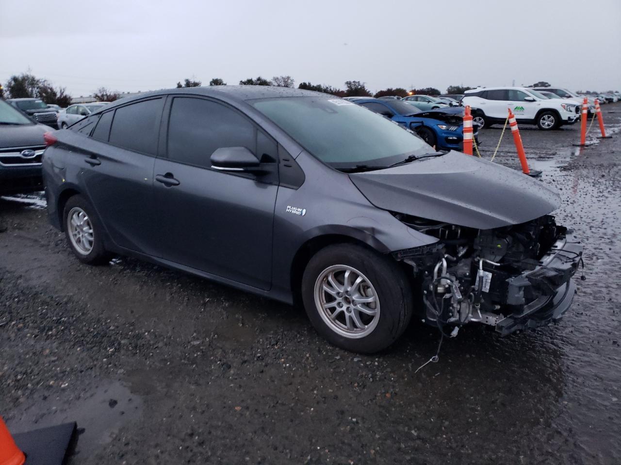 2021 Toyota Prius Prime Le - zdjęcie 4