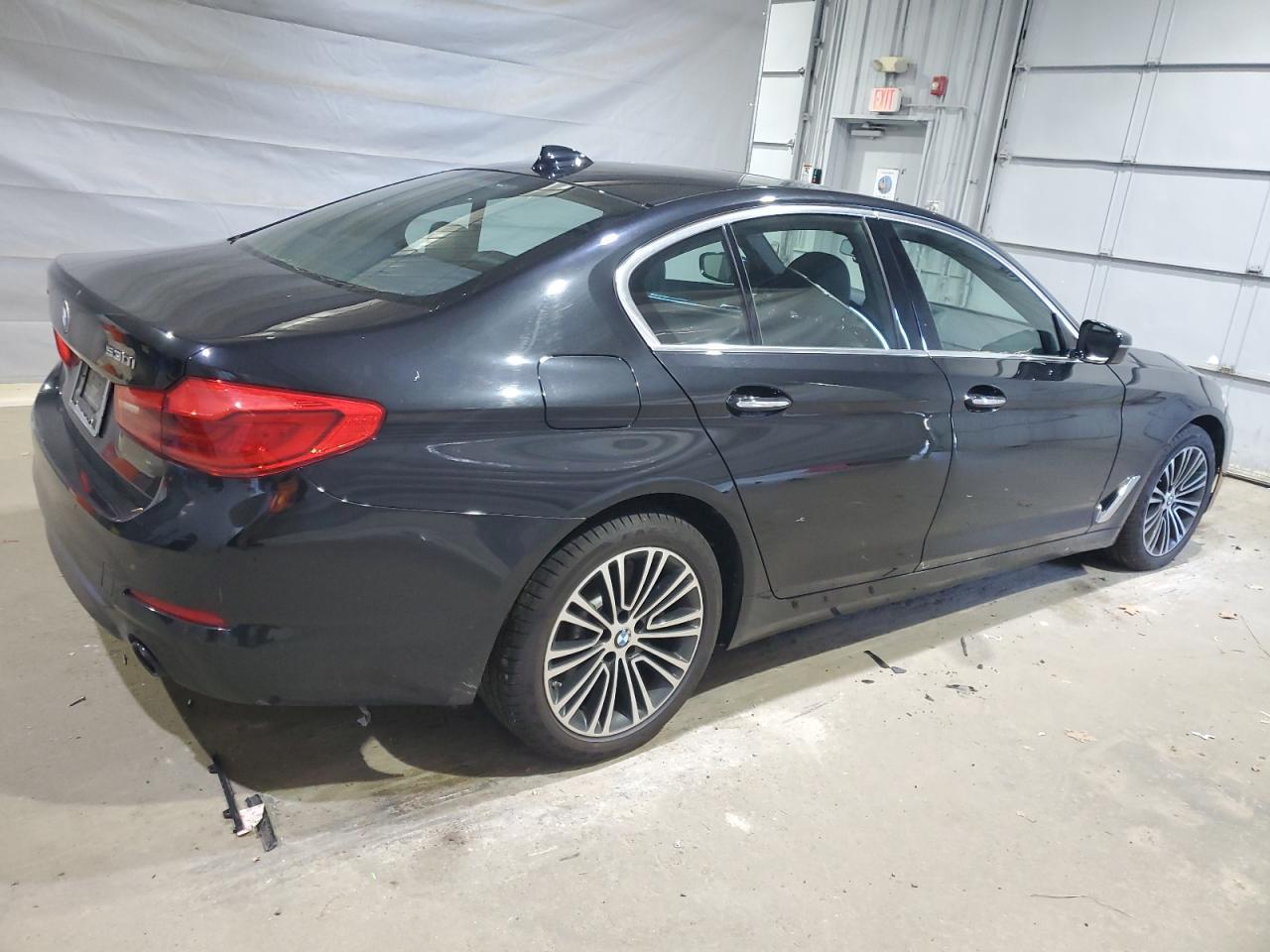 2018 BMW Seria 5 530i - zdjęcie 3