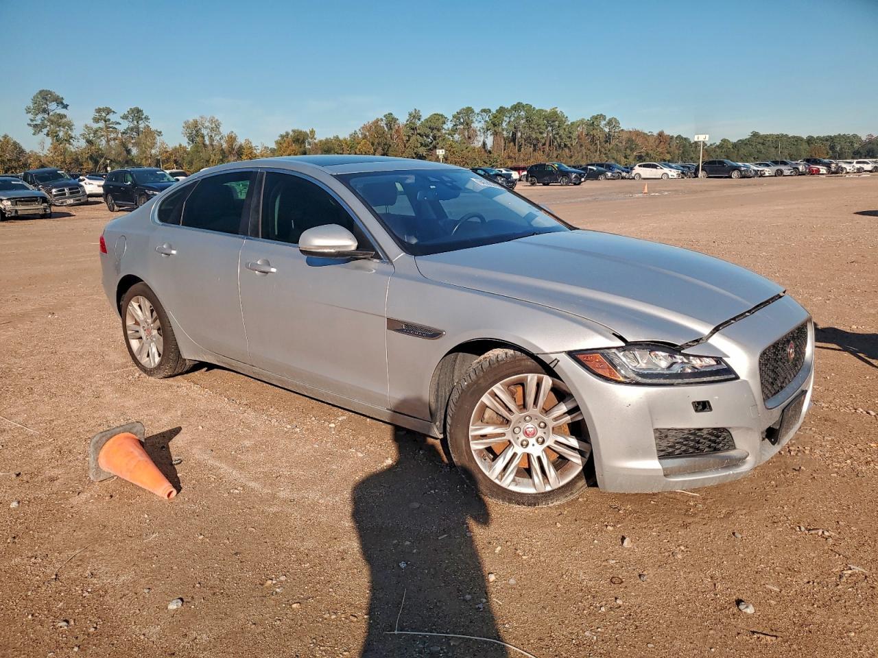 2016 Jaguar XF - zdjęcie 4