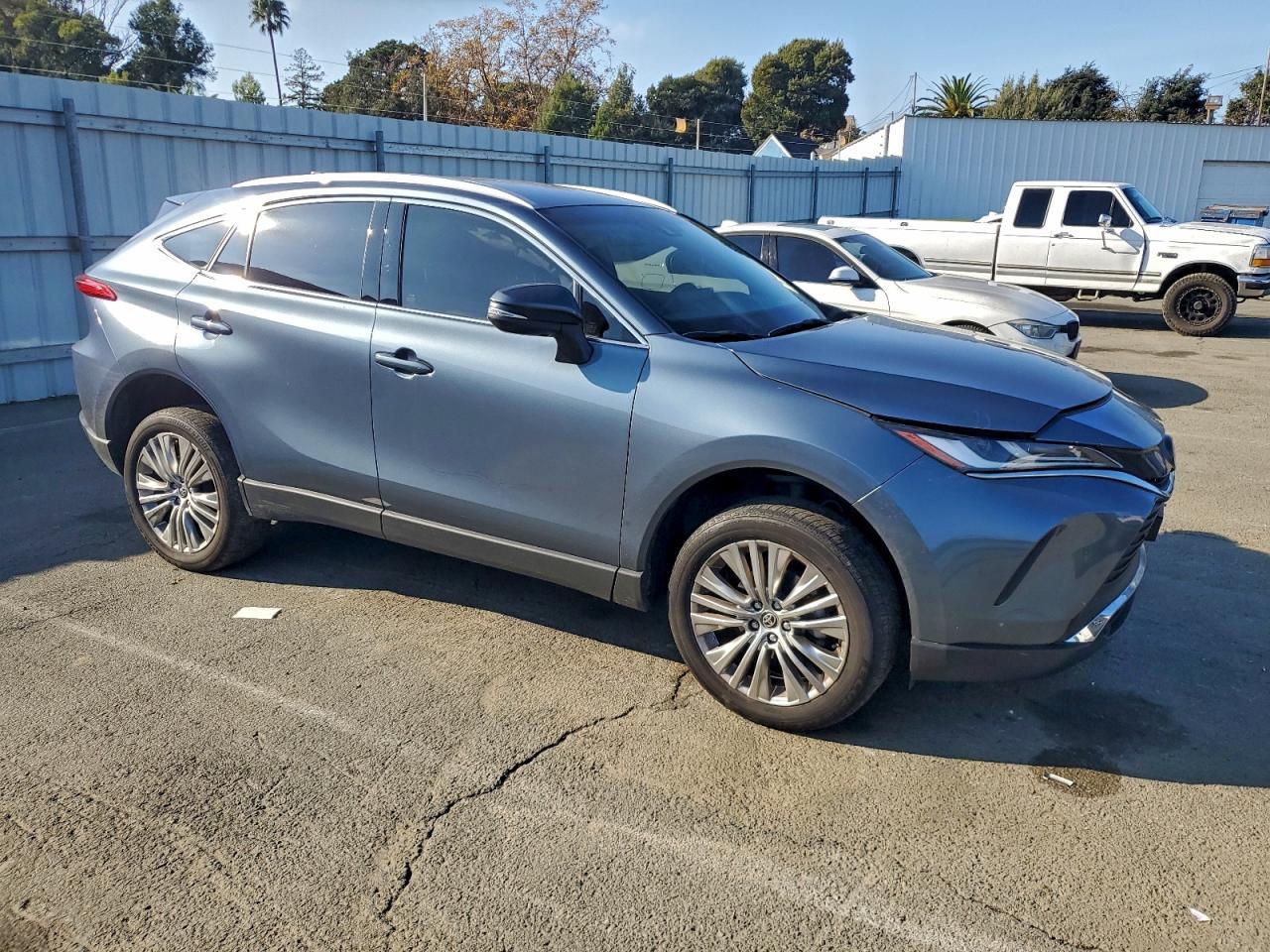 2024 Toyota Venza Le - zdjęcie 4