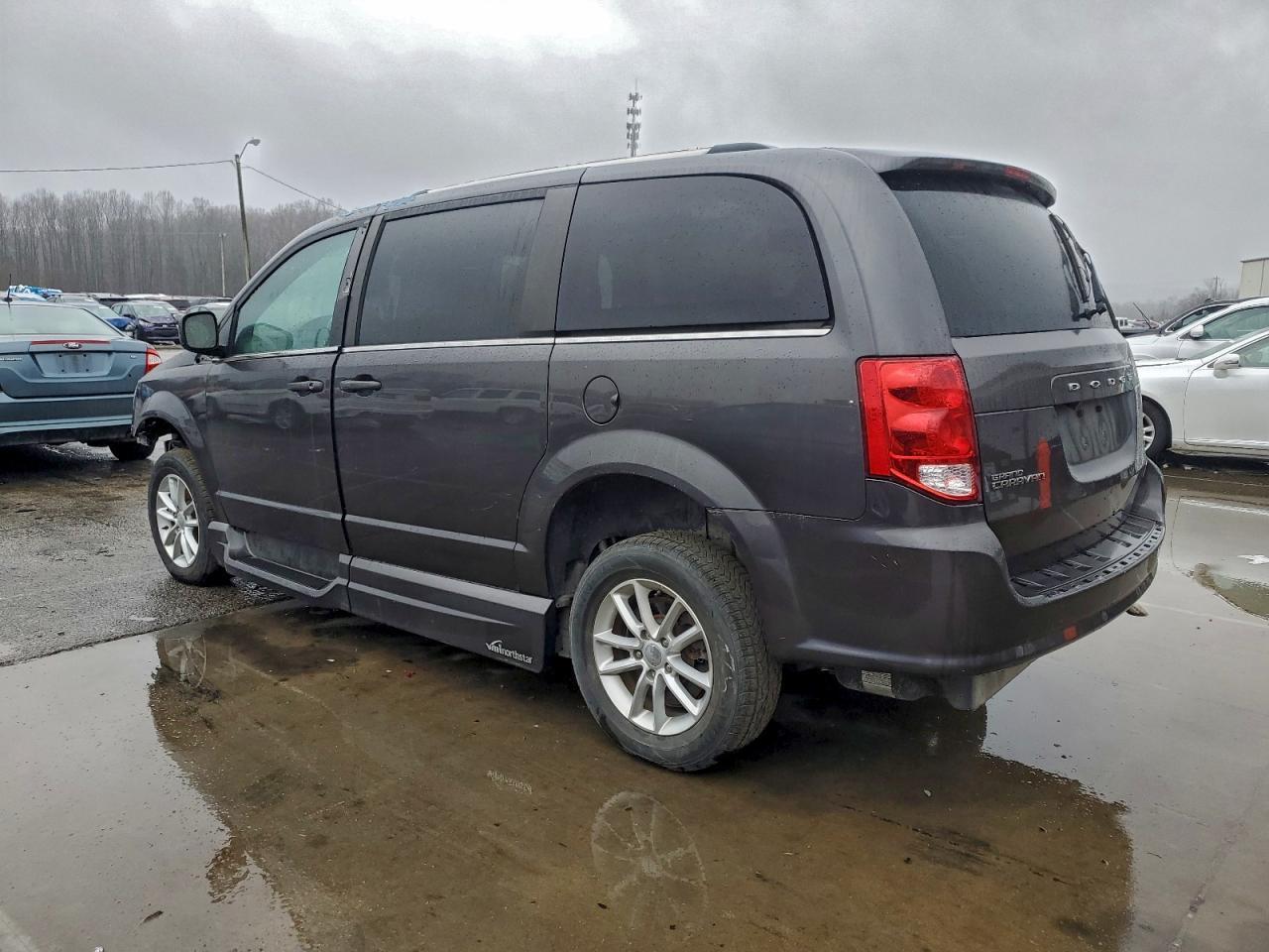 2019 Dodge Grand Caravan Sxt - zdjęcie 2