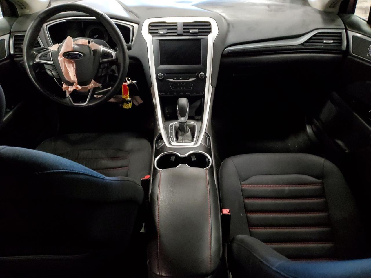 2014 Ford Fusion - zdjęcie 8