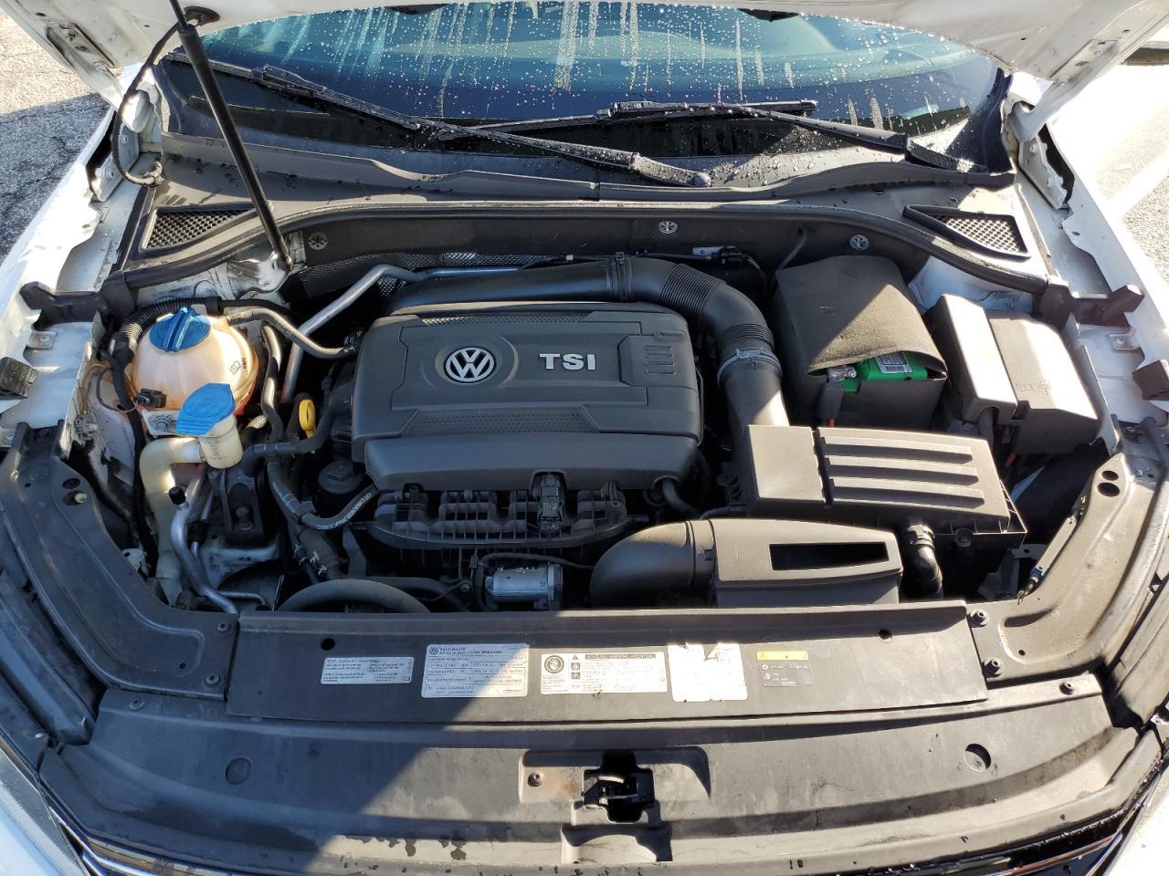 2016 Volkswagen Passat - zdjęcie 11