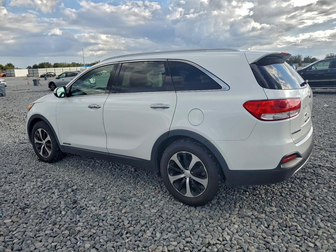 2017 Kia Sorento - zdjęcie 2