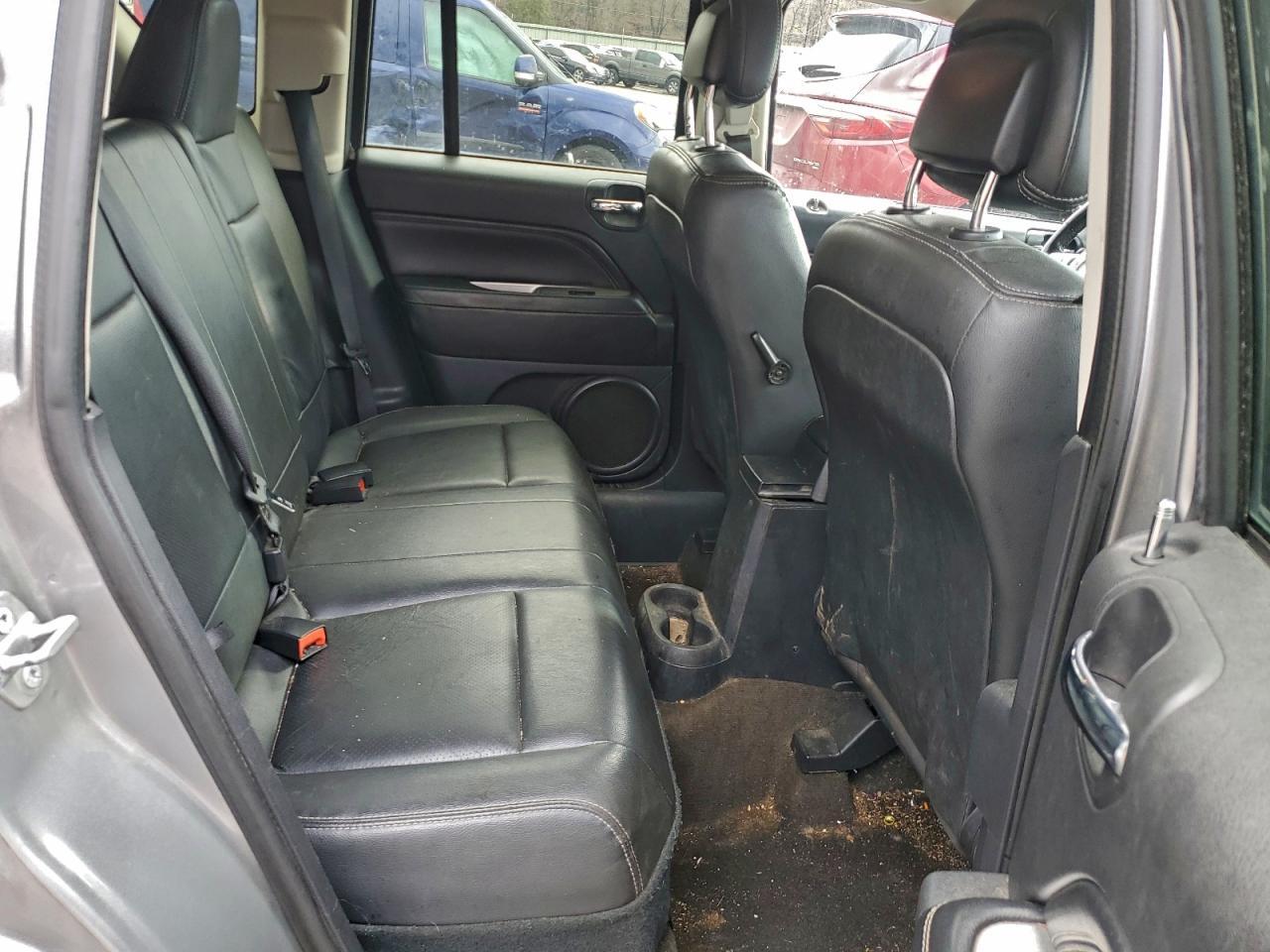 2015 Jeep Compass - zdjęcie 11