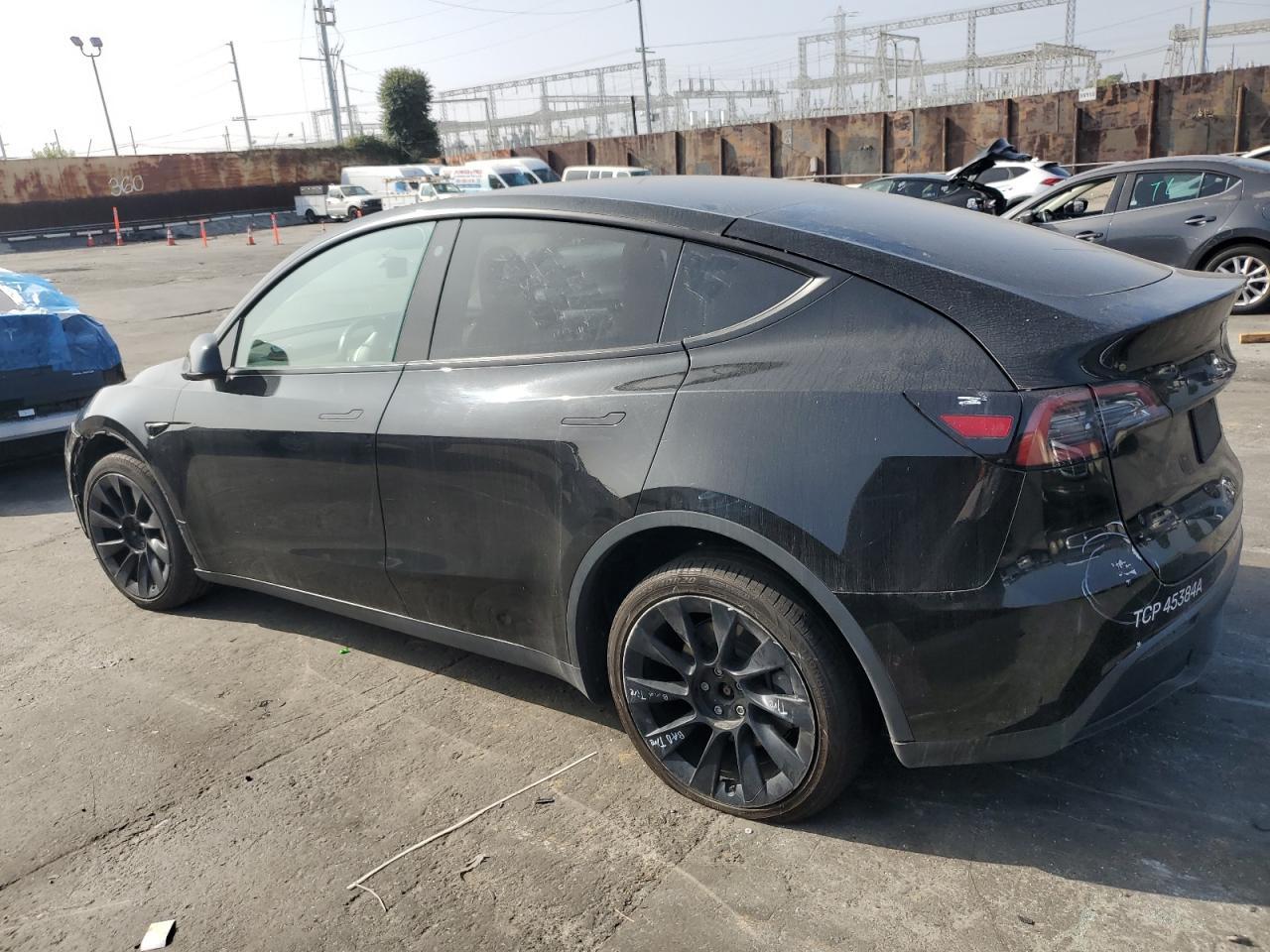 2024 Tesla Y - zdjęcie 2