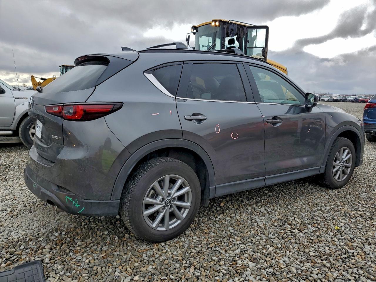 2023 Mazda Cx-5 Preferred - zdjęcie 3