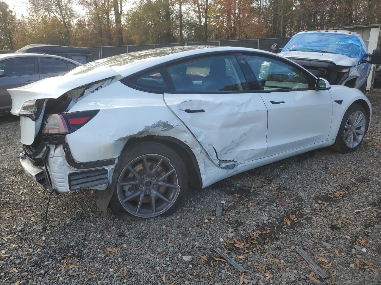 2021 Tesla Model 3 - zdjęcie 3