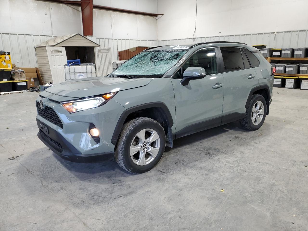 2021 Toyota RAV 4 - zdjęcie główne