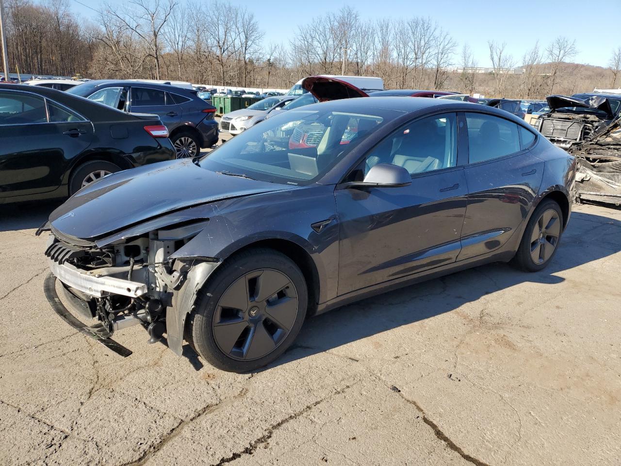 2023 Tesla Model 3 - zdjęcie główne