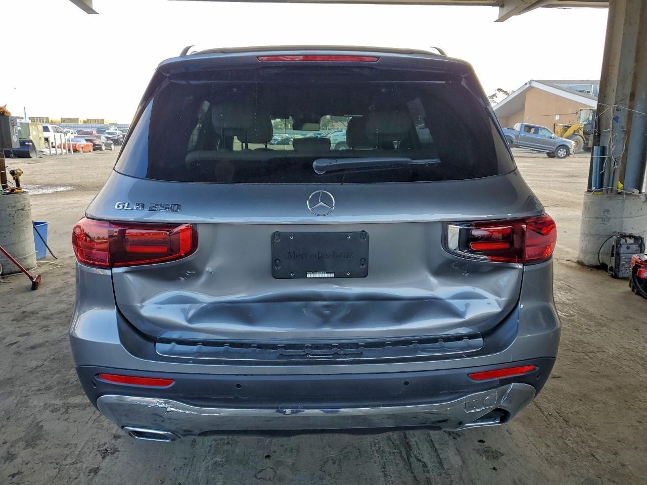 2024 Mercedes-Benz GLB - zdjęcie 6