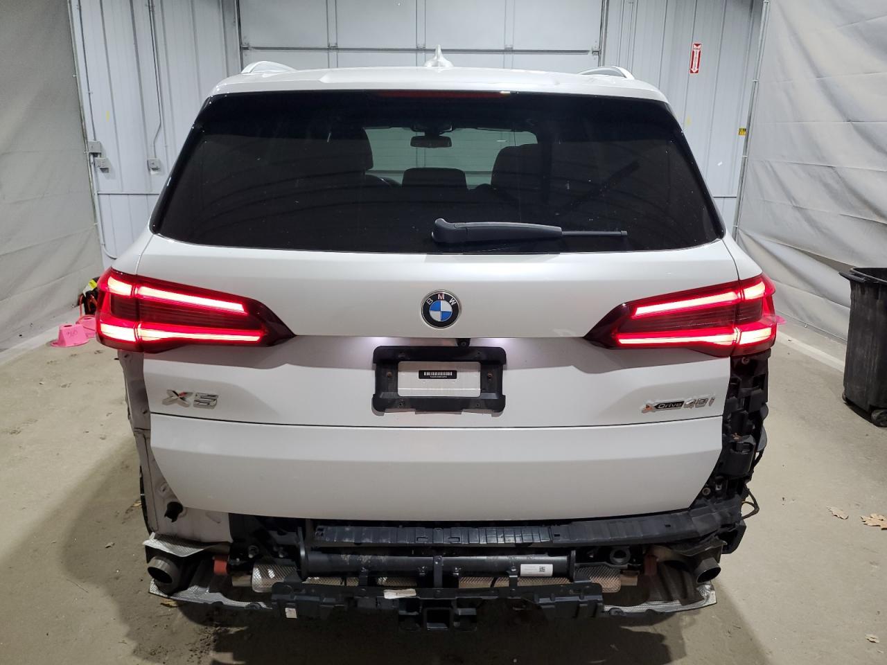 2021 BMW X5 xDrive40I - zdjęcie 6